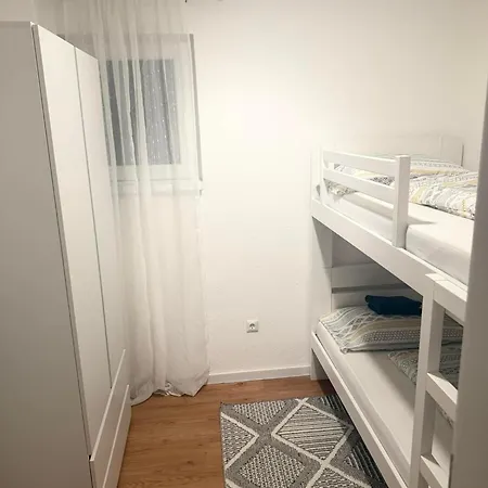 Apartment Stan Na Dan Uskoplje *