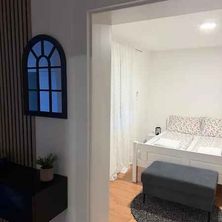 Stan Na Dan Uskoplje Appartement