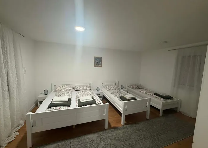 Stan Na Dan Uskoplje Apartament