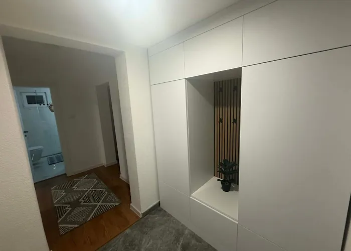 Stan Na Dan Uskoplje * Gornji Vakuf-Uskoplje